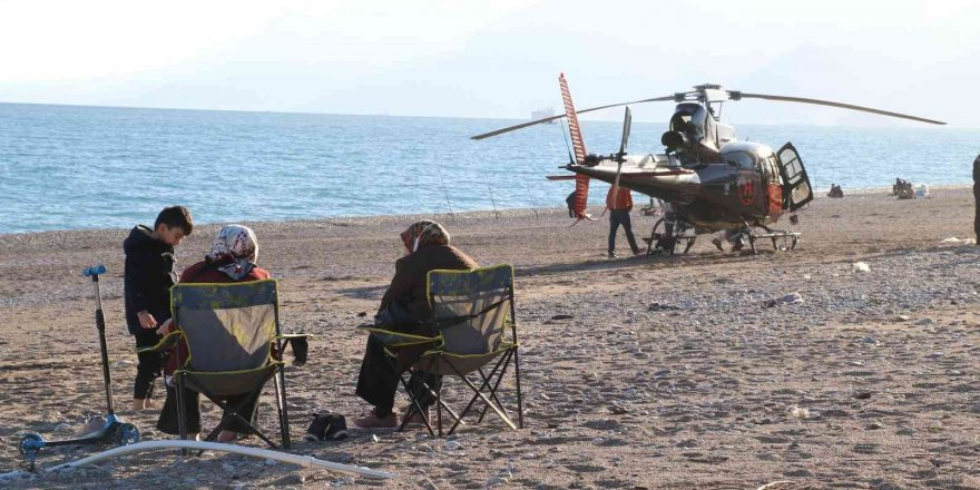 Bisiklet Turunu Görüntüleyen Helikopter Arızalandı, Dünyaca Ünlü Sahile ile Rüyada Uçakla Iniş Yapmak