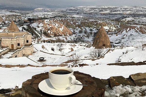 Hayırlı Gelişmeler Olacak! Rüyada Kar Yağdığını Görmek Ne Anlama Gelir? içeride Rüyada Mevsimsiz Kar Yağdığını Görmek Ne Anlama Gelir