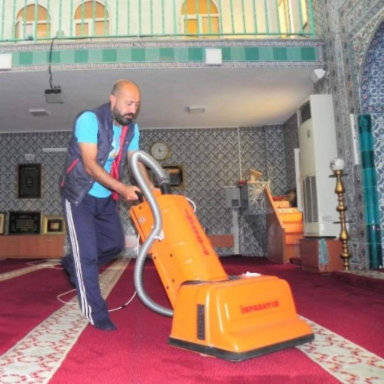 Rüyada Cami Temizlemek - Ruyandagor içeride Rüyada Kar Temizlemek