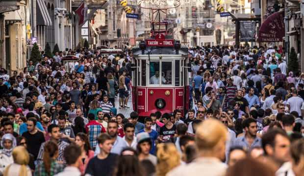 Rüyada Kalabalık Görmek Nasıl Tabir Edilir? Rüyada Kalabalık Ev Ortamı amaçlanan Rüyada Müstakil Ev Görmek Neye Işarettir