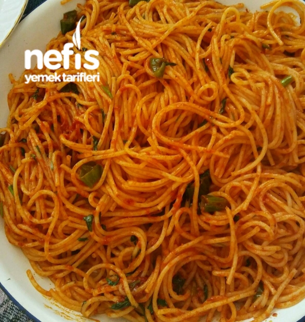 Spaghetti (Makarna) - Nefis Yemek Tarifleri ile Rüyada Spagetti Makarna Görmek