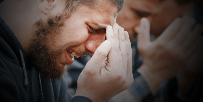 Rüyada Birinin Ağlayarak Namaz Kıldığını Görmek - Ruyandagor fiçin Tanıdık Birinin Namaz Kıldığını Görmek Ne Anlama Gelir