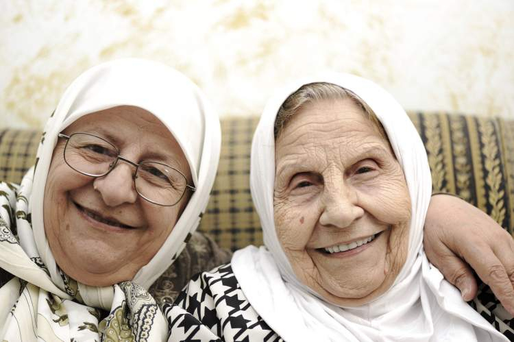 Rüyada Yaşlı Kadınlar Görmek - Ruyandagor tamamen Rüyada Yaşlı Bir Tanıdık Görmek Ne Anlama Gelir