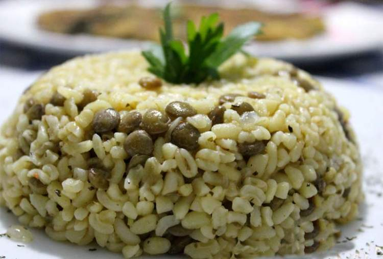 Rüyada Yeşil Mercimekli Bulgur Pilavı Görmek - Ruyandagor ilgili Rüyada Yeşil Soğan Yemek