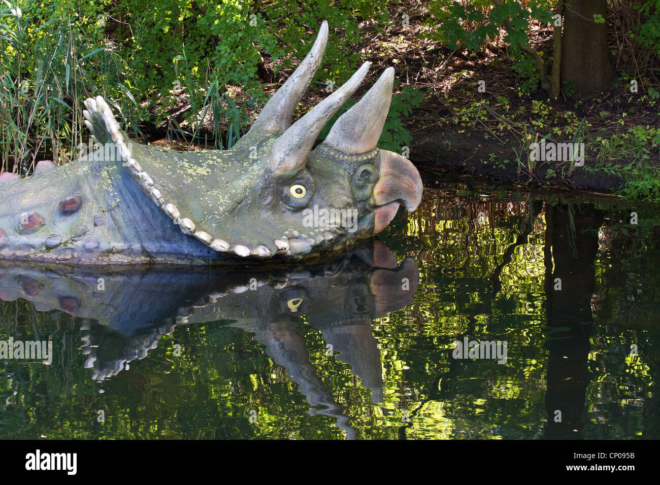 Dinosaurs water -Fotos und -Bildmaterial in hoher Auflösung – Alamy